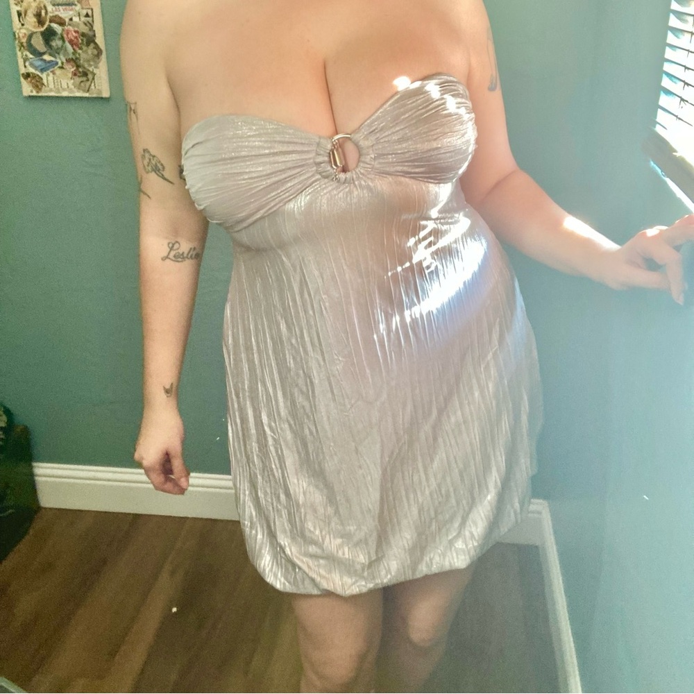 Vintage Y2K Sexy Metallic Mini Dress with Keyhole Cutout Party Sz M